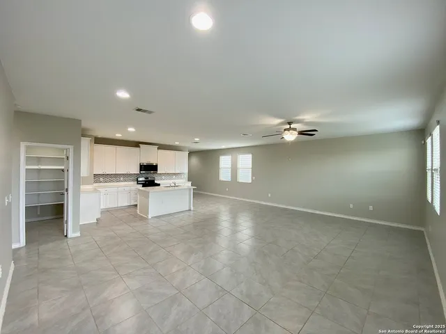 $1,845 | 142 Landing Lane, New Braunfels, TX 78130