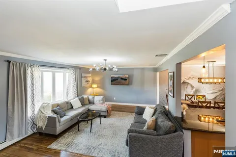 $749,000 | 179 Grove Avenue, Verona, NJ 07044