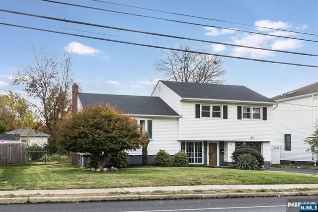 $749,000 | 179 Grove Avenue, Verona, NJ 07044