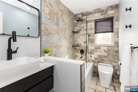 $749,000 | 179 Grove Avenue, Verona, NJ 07044