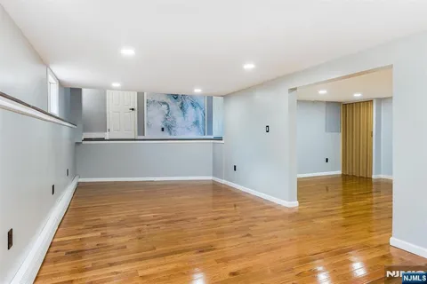 $749,000 | 179 Grove Avenue, Verona, NJ 07044