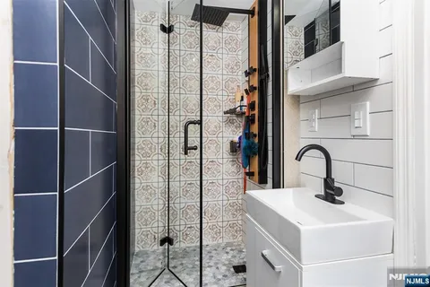 $749,000 | 179 Grove Avenue, Verona, NJ 07044