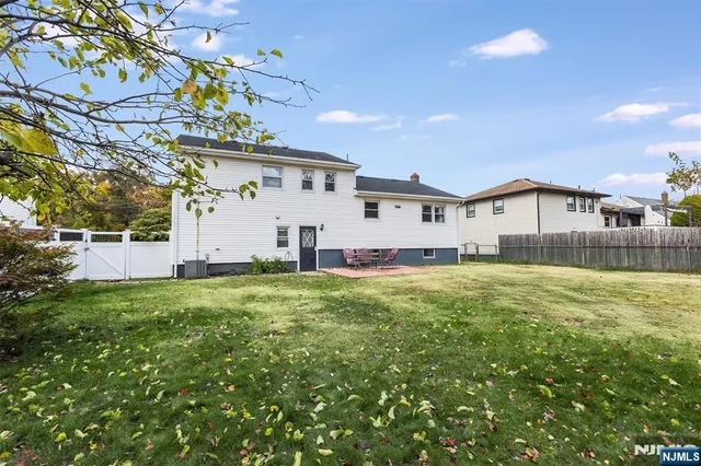 $749,000 | 179 Grove Avenue, Verona, NJ 07044