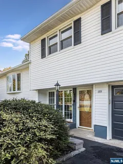 $749,000 | 179 Grove Avenue, Verona, NJ 07044