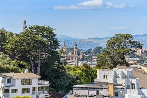 $695,000 | 160 Graystone Terrace, Unit 9, San Francisco, CA 94114