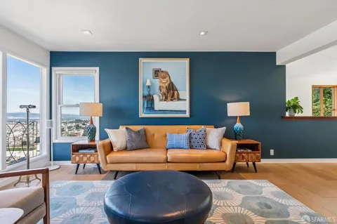 $695,000 | 160 Graystone Terrace, Unit 9, San Francisco, CA 94114