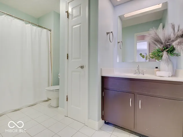 $200,000 | 7424 Castleton Farms N Drive, Indianapolis, IN 46256