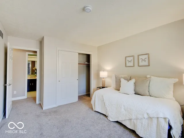 $200,000 | 7424 Castleton Farms N Drive, Indianapolis, IN 46256