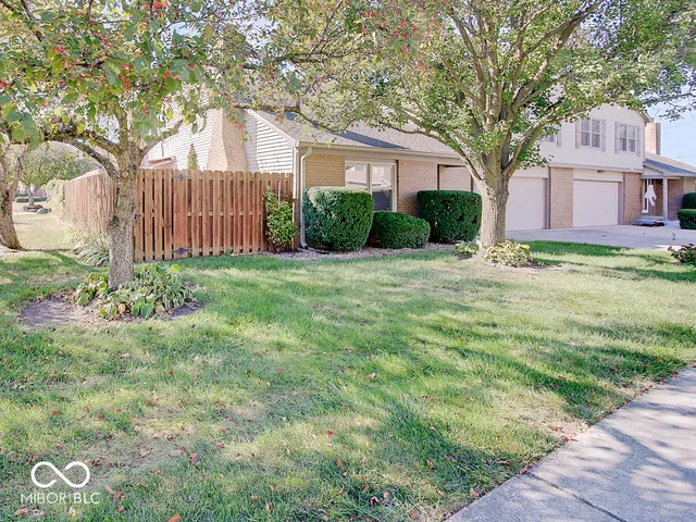 $200,000 | 7424 Castleton Farms N Drive, Indianapolis, IN 46256