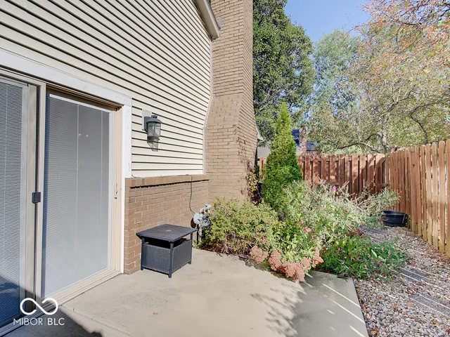 $200,000 | 7424 Castleton Farms N Drive, Indianapolis, IN 46256