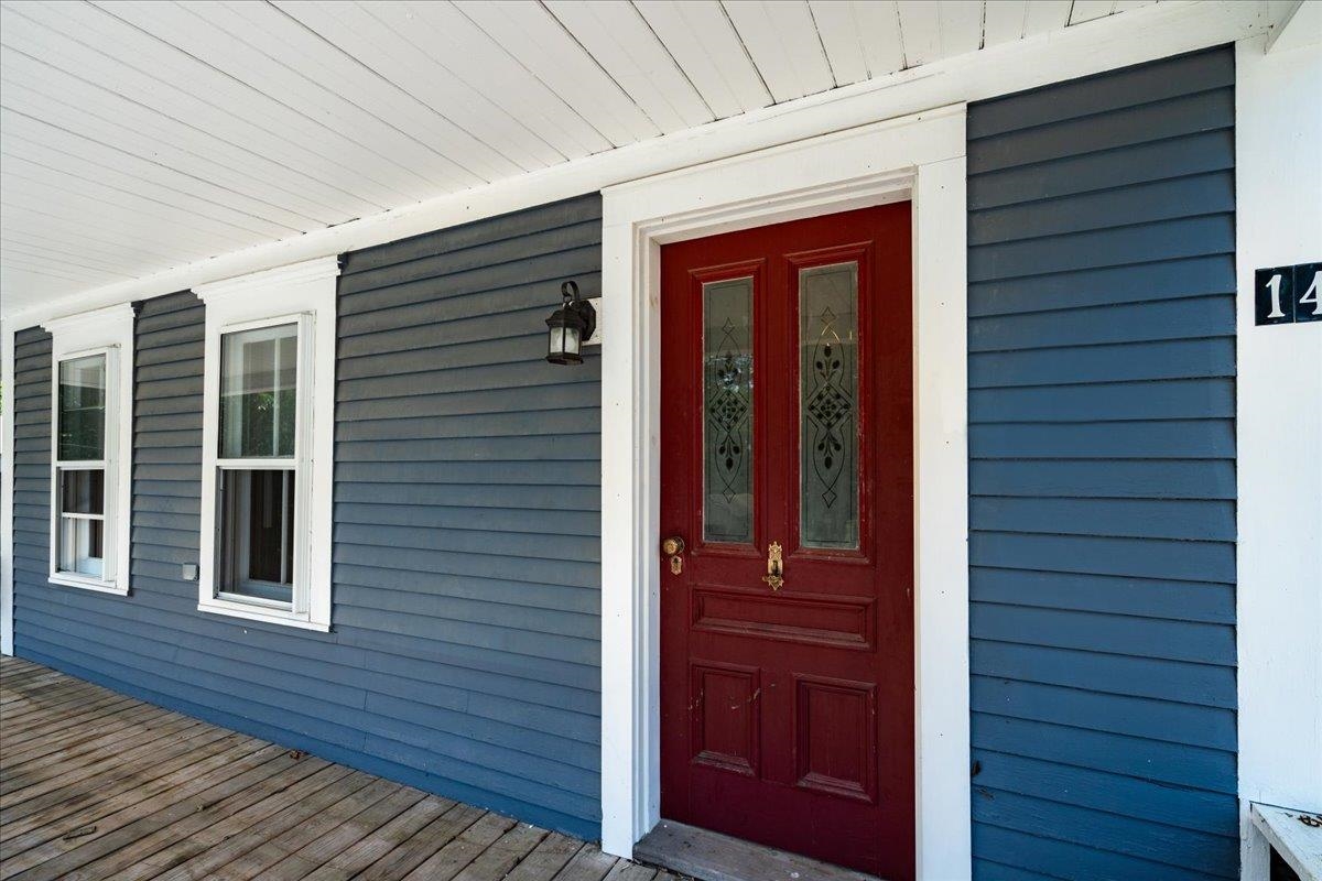 14 Derry Road Chester, NH 03036 - Photo 2 of 40