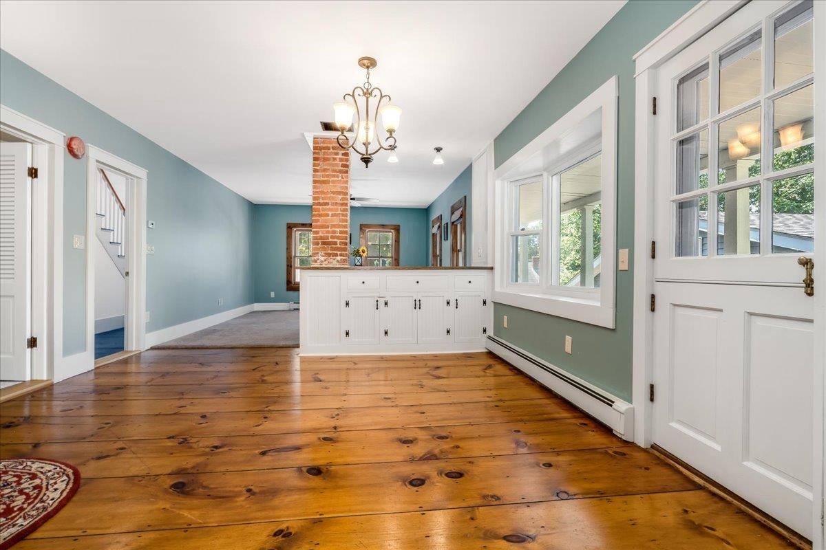 14 Derry Road Chester, NH 03036 - Photo 24 of 40