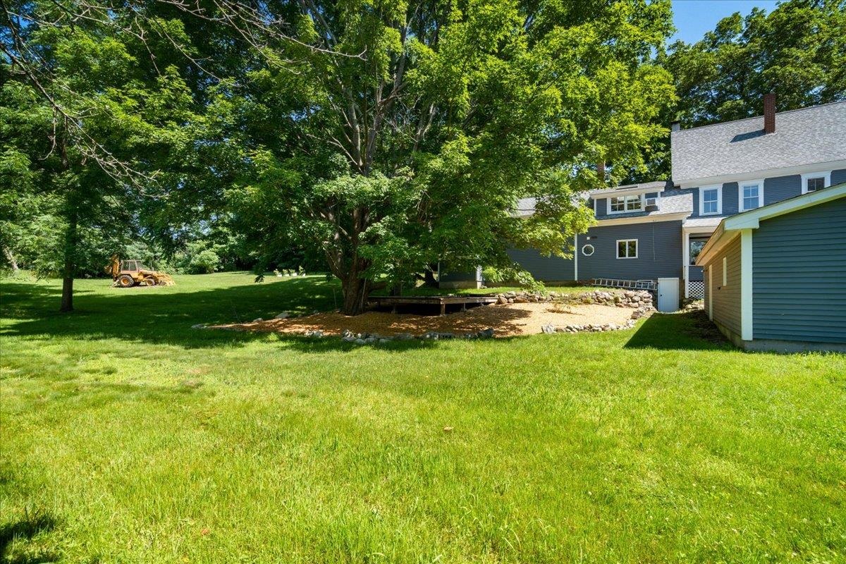 14 Derry Road Chester, NH 03036 - Photo 32 of 40