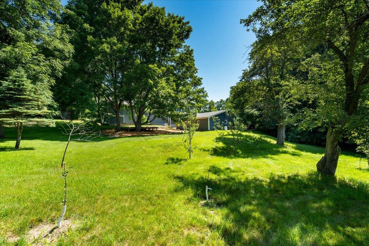 14 Derry Road Chester, NH 03036 - Photo 33 of 40