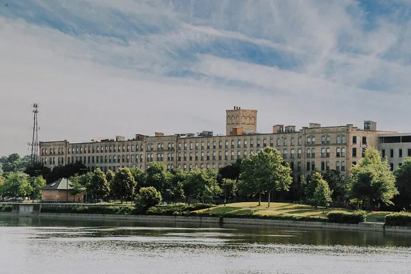 $295,000 | 940 Monroe Avenue Northwest, Unit SUITE 333, Grand Rapids, MI 49503