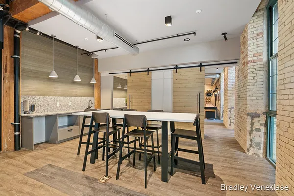 $295,000 | 940 Monroe Avenue Northwest, Unit SUITE 333, Grand Rapids, MI 49503