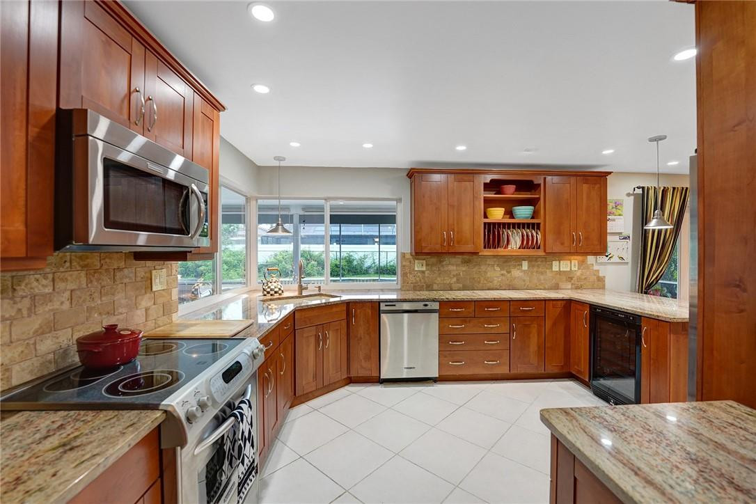 201 Southwest 9th Avenue Boca Raton, FL 33486 - Photo 9 of 33 Photo 9