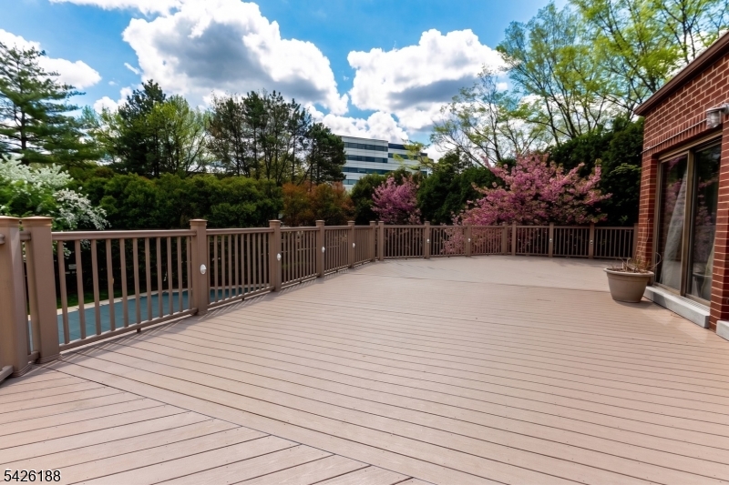 4 Millay Court Teaneck, NJ 07666 - Photo 15 of 32 a view of a terrace