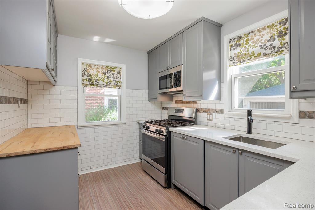5934 Harvard Road Detroit, MI 48224 - Photo 13 of 37