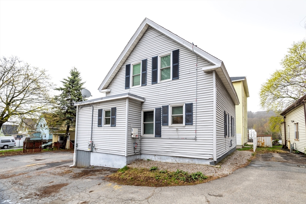 663 Millbury Street Worcester, MA 01607 - Photo 30 of 32