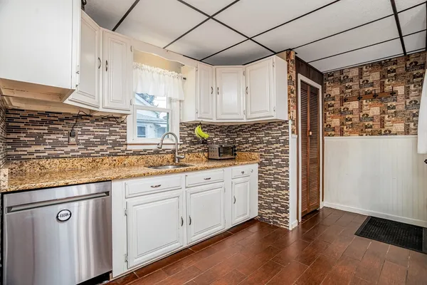 $299,900 | 663 Millbury Street, Worcester, MA 01607