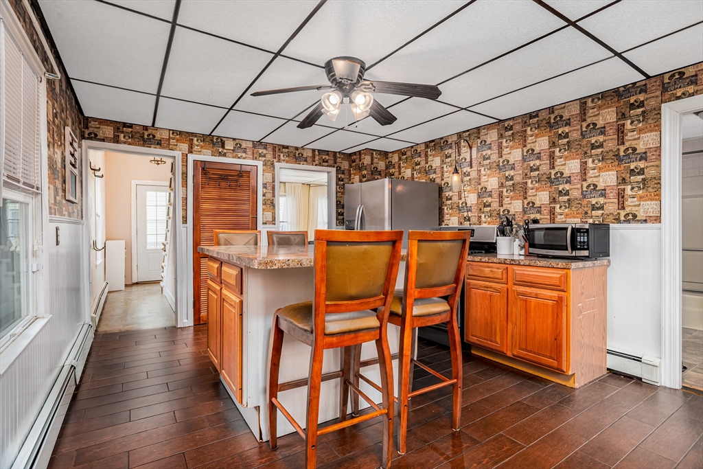 663 Millbury Street Worcester, MA 01607 - Photo 6 of 32