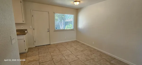$2,175 | 3069 Thompson Avenue, Selma, CA 93662