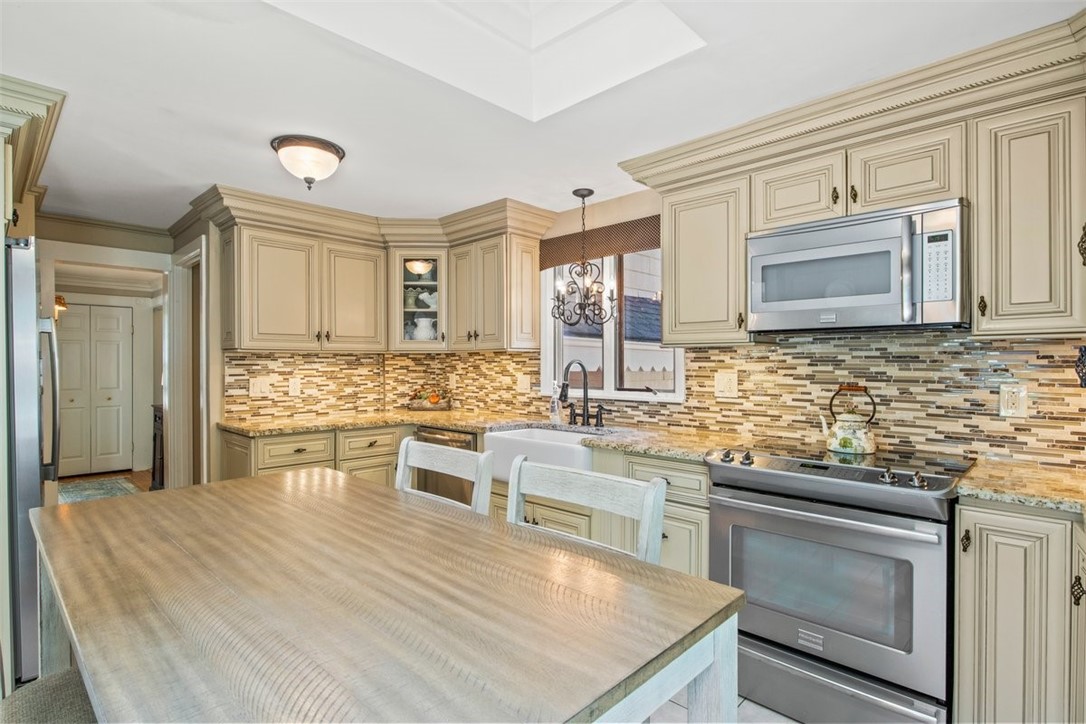 66 Summit Drive Brighton, NY 14620 - Photo 16 of 38