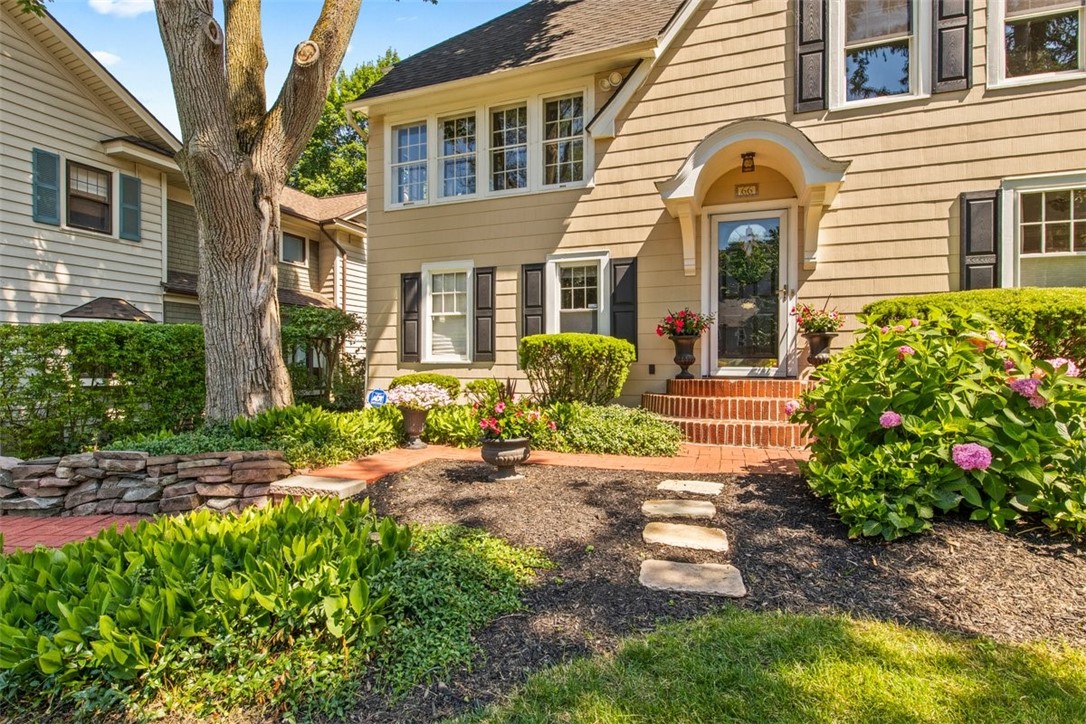 66 Summit Drive Brighton, NY 14620 - Photo 3 of 38