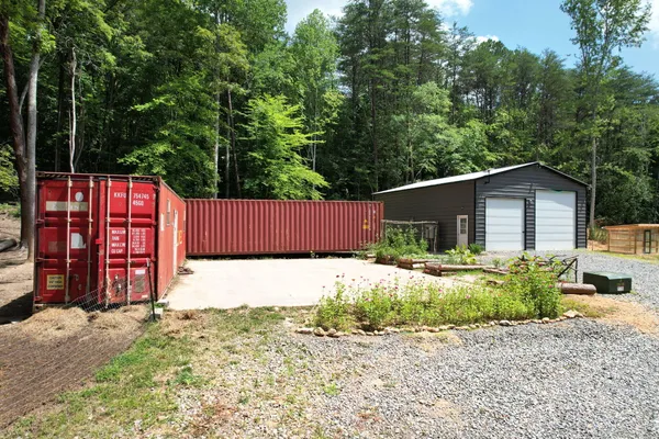 $279,000 | 686 Welcome Valley Road, Benton, TN 37307
