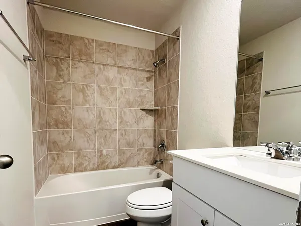 $1,850 | 13928 San Saba Falls, San Antonio, TX 78253