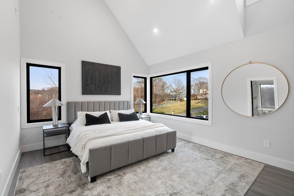 607 Waltham Street Lexington, MA 02421 - Photo 19 of 36 Gallery Image 19