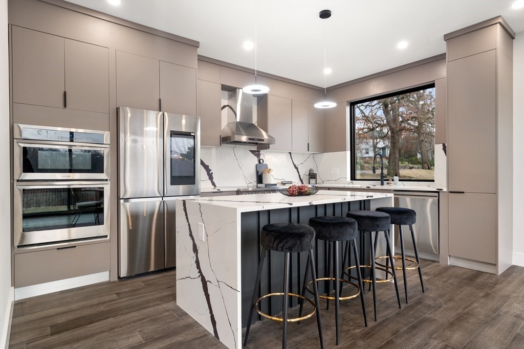 607 Waltham Street Lexington, MA 02421 - Photo 2 of 36 Gallery Image 2