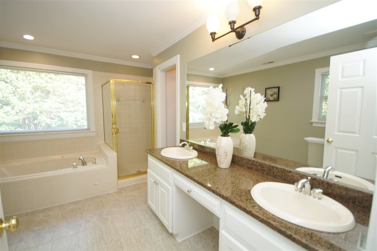 8008 Llewellyn Court Raleigh, NC 27613 - Photo 17 of 30 Photo 17