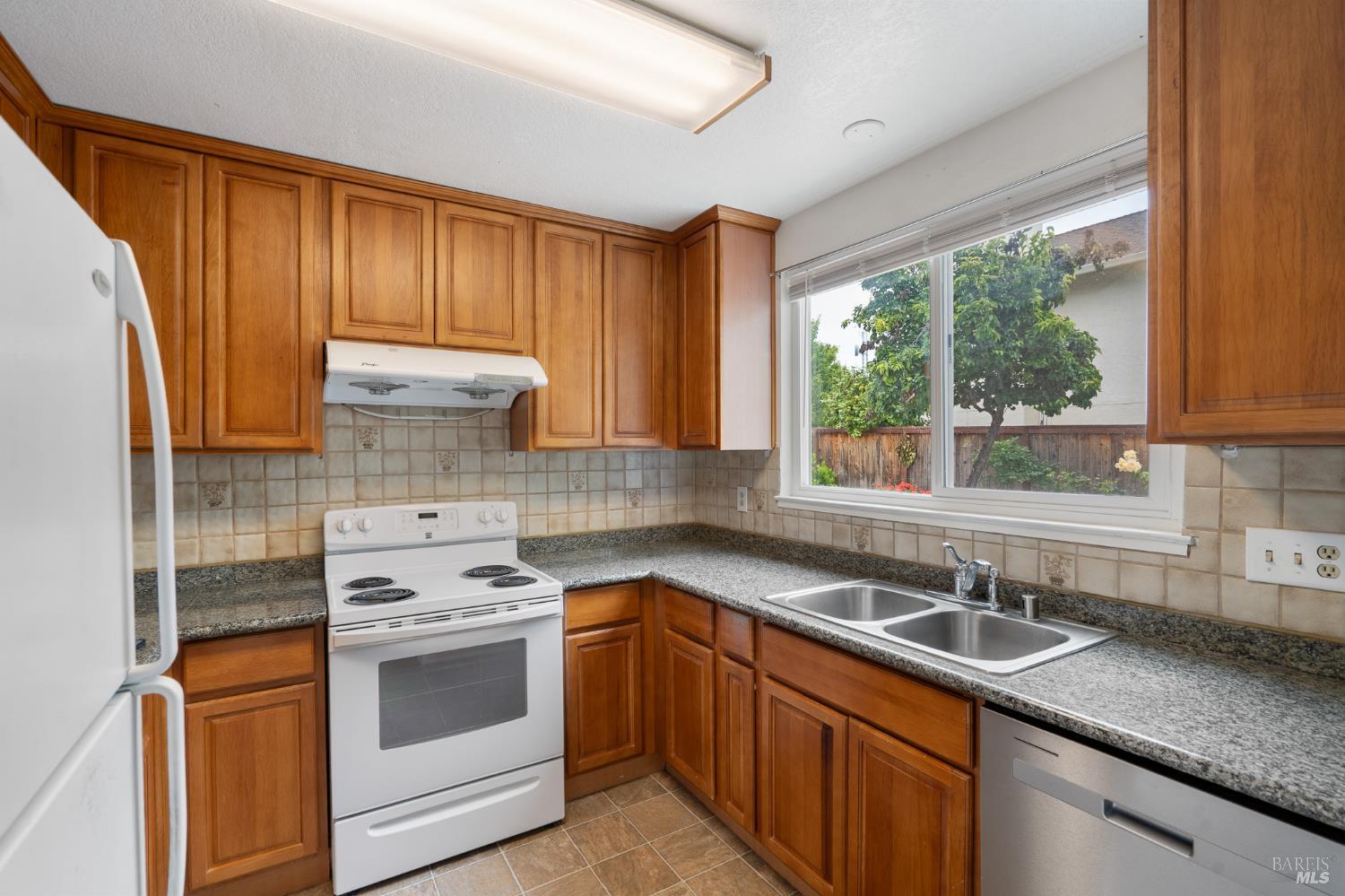 366 Wren Drive Santa Rosa, CA 95401 - Photo 6 of 42