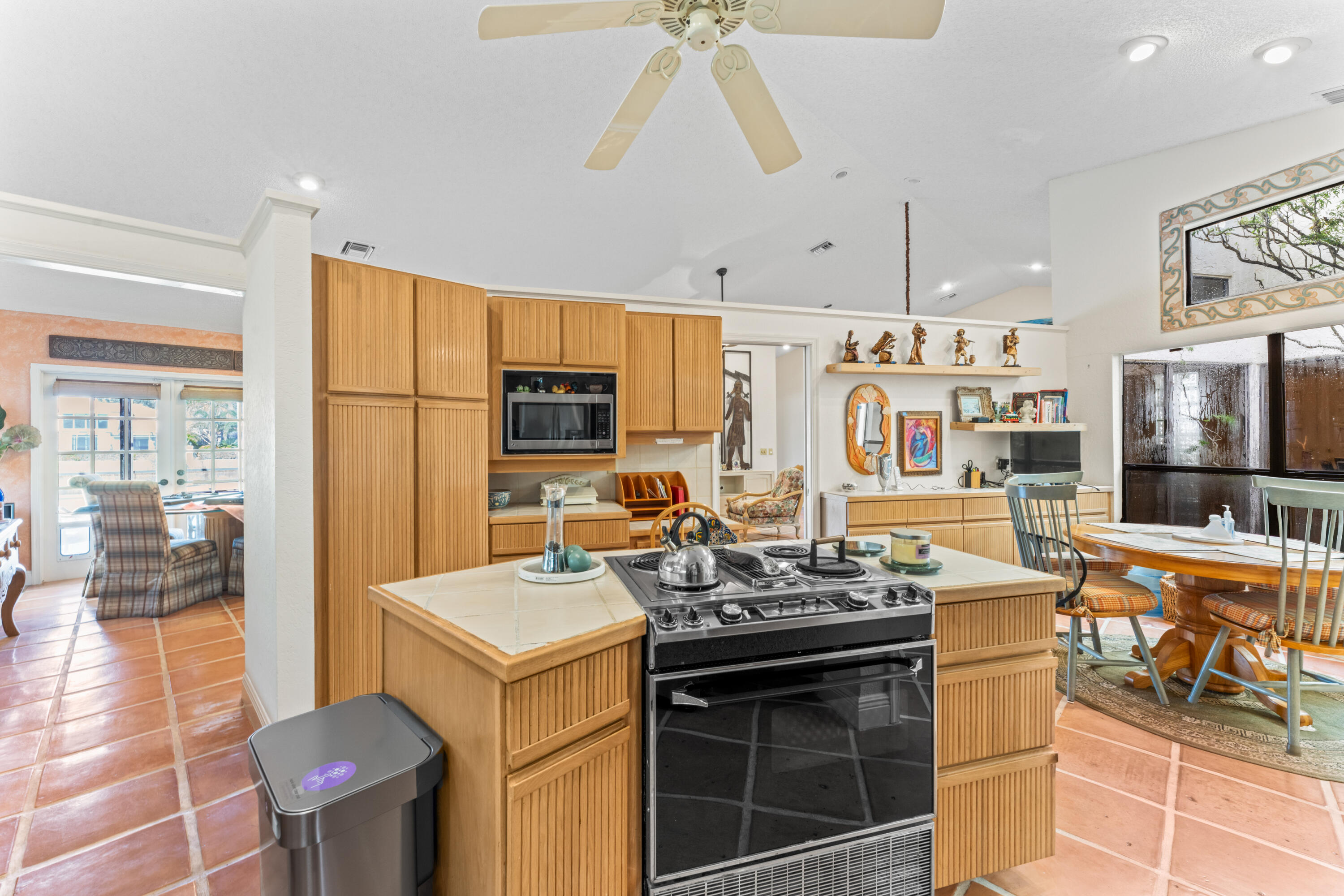 22584 Esplanada Circle Boca Raton, FL 33433 - Photo 36 of 44 Hommati275 (36)