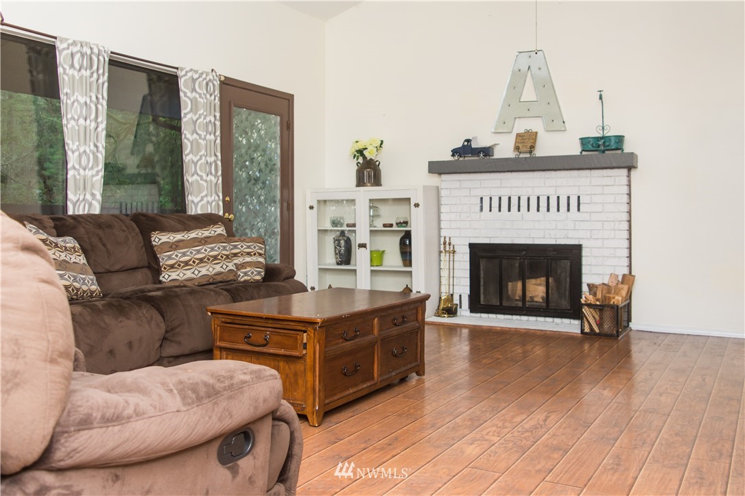7530 Southeast Willock Road Olalla, WA 98359 - Photo 2 of 25 Gallery Image 2