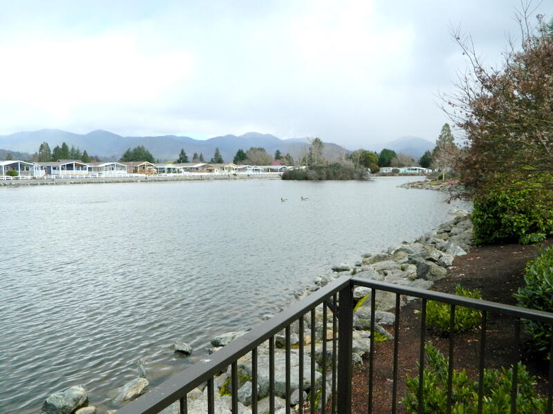 2373 Webster Road Grants Pass, OR 97526 - Photo 44 of 47 Lake