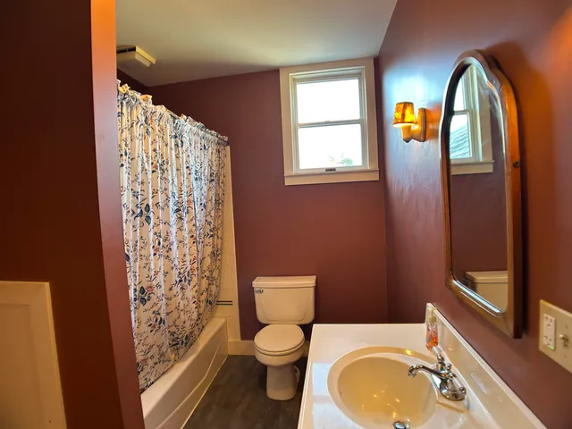 $369,000 | 447 Elm Street, Chester, VT 05143