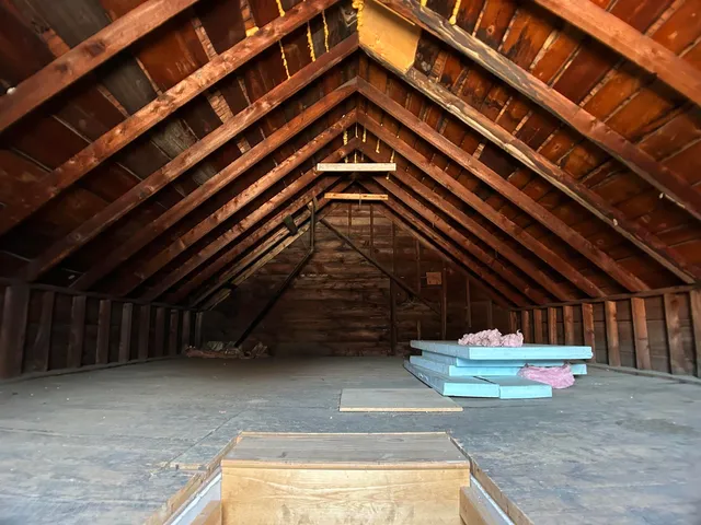 $369,000 | 447 Elm Street, Chester, VT 05143