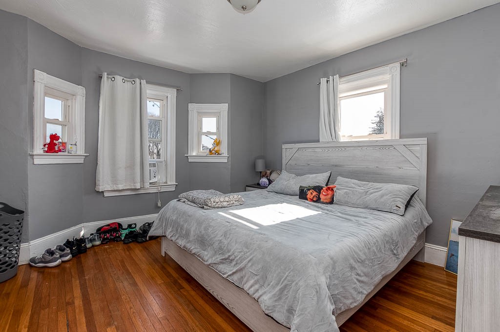 43 Warwick Road Pawtucket, RI 02861 - Photo 14 of 27