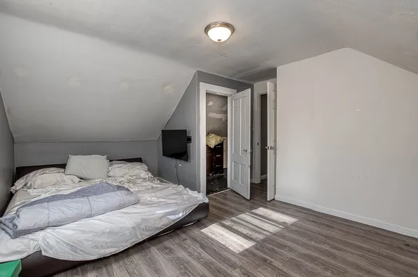 $455,000 | 43 Warwick Road, Pawtucket, RI 02861