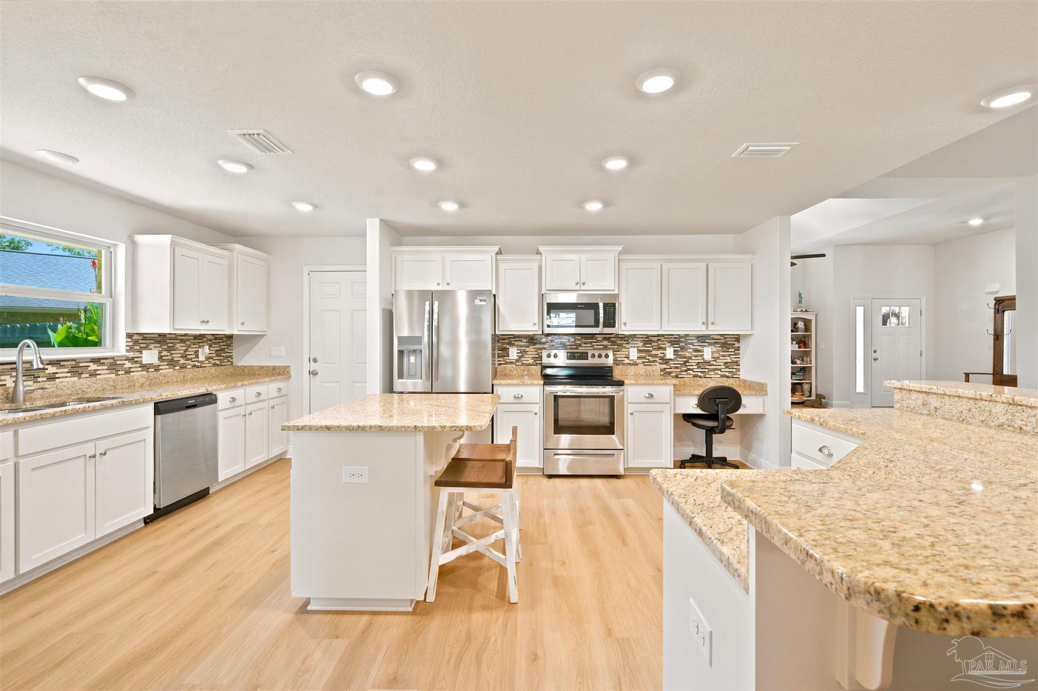 6009 Parsonage Circle Milton, FL 32570 - Photo 17 of 34