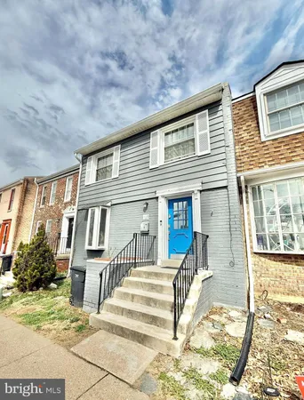 $3,125 | 5439 Richenbacher Avenue, Alexandria, VA 22304