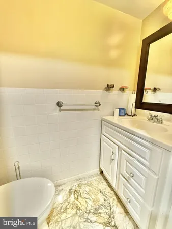 $3,125 | 5439 Richenbacher Avenue, Alexandria, VA 22304