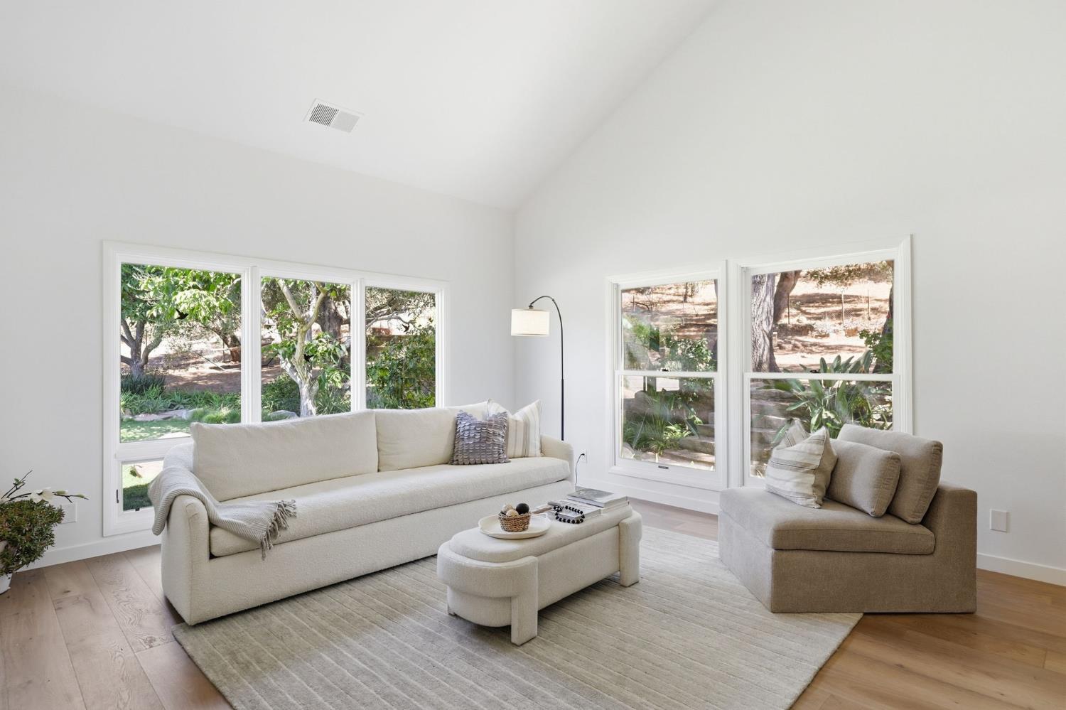 484 South Rice Road Ojai, CA 93023 - Photo 3 of 41 Gallery Image 3