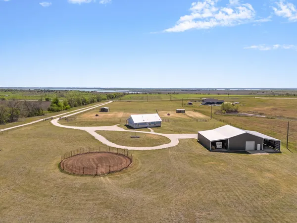 $785,000 | 22001 Farm To Market Road 971, Granger, TX 76530