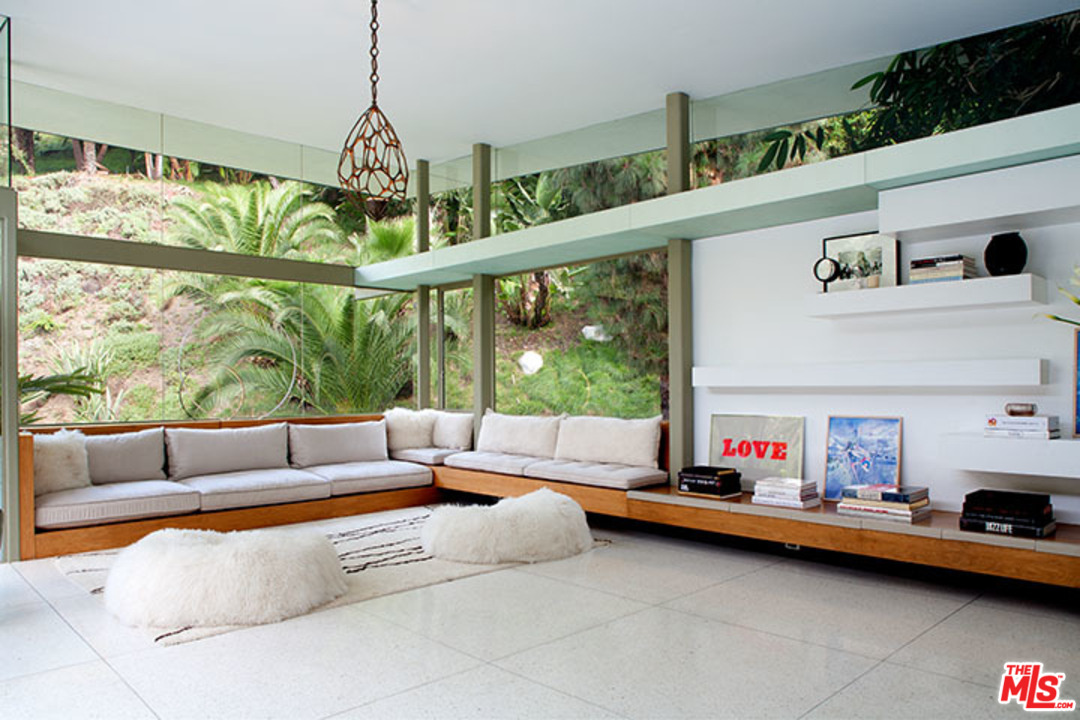 1810 Rising Glen Road Los Angeles, CA 90069 - Photo 6 of 16