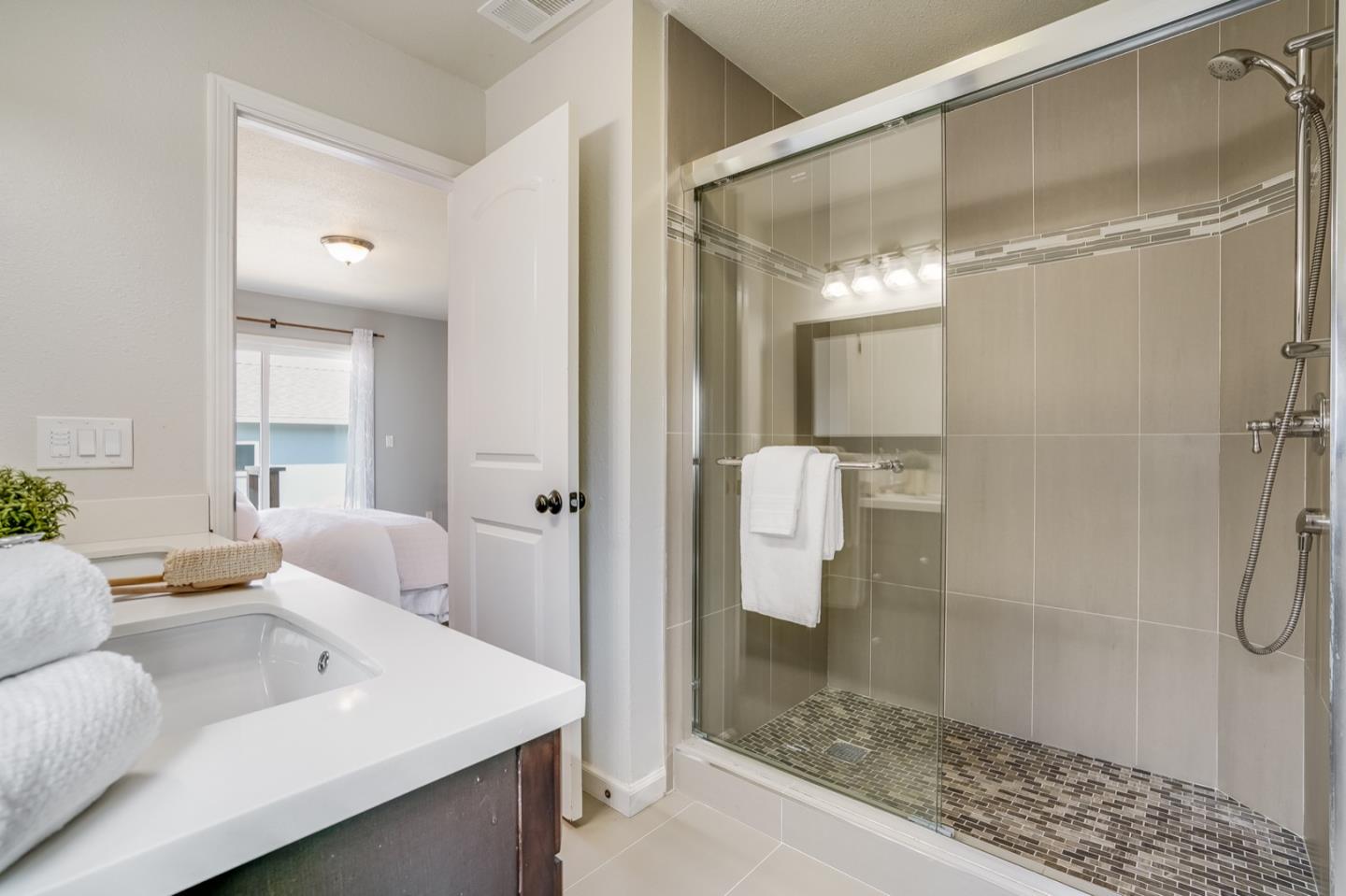 195 Shell Street Pacifica, CA 94044 - Photo 15 of 29 Gallery Image 15