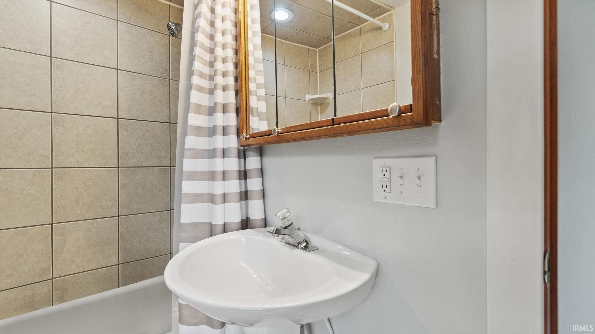 13113 Wappes Road Churubusco, IN 46723 - Photo 18 of 34 Gallery Image 18